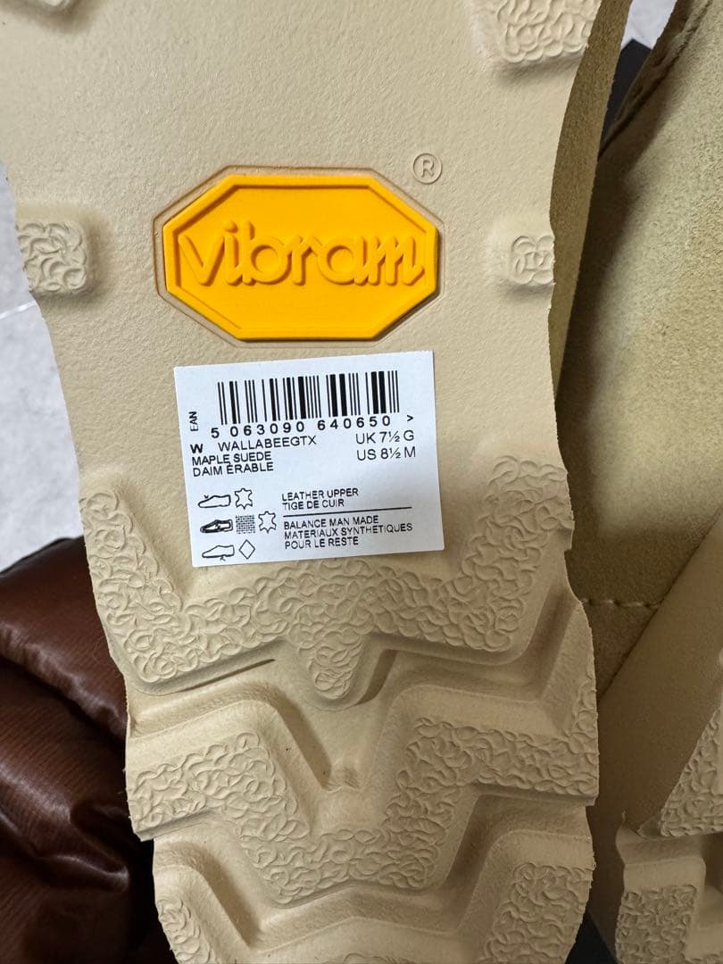 新品クラークス　ワラビー　ゴアテックス　GORE-TEX CLARKS