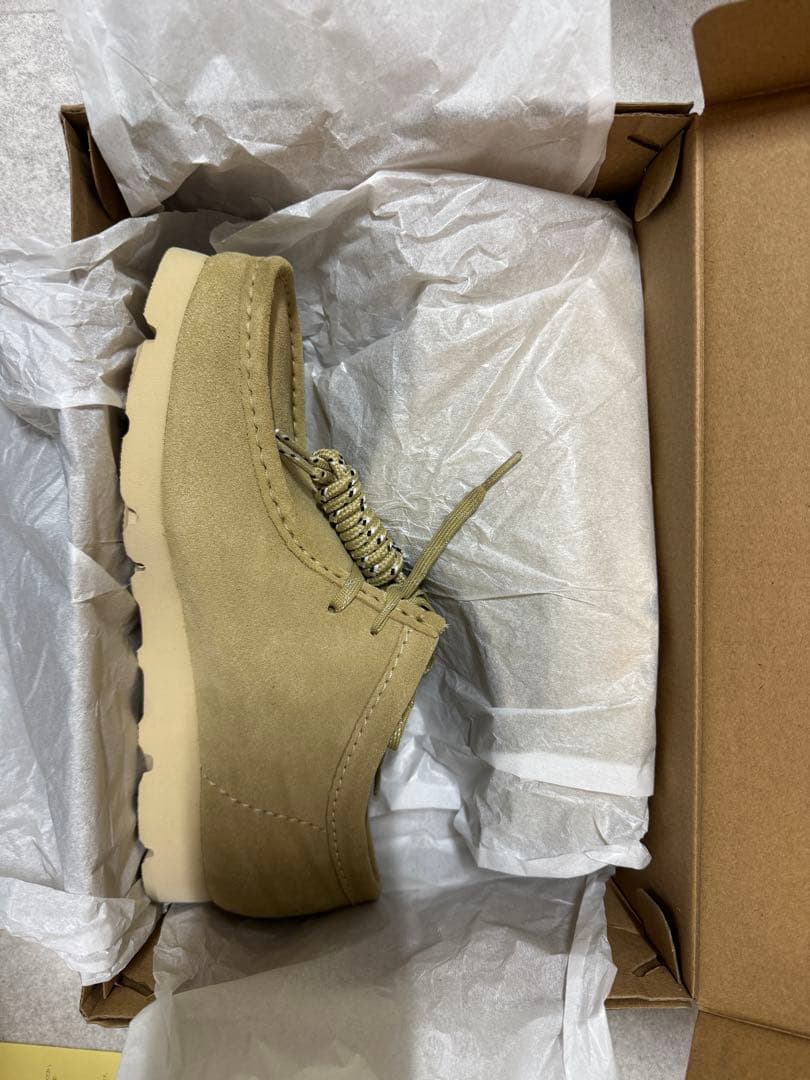 新品クラークス　ワラビー　ゴアテックス　GORE-TEX CLARKS