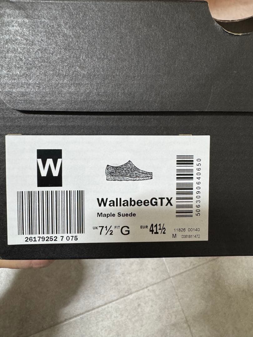 新品クラークス　ワラビー　ゴアテックス　GORE-TEX CLARKS