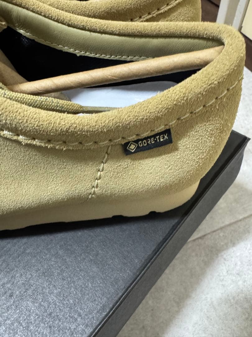新品クラークス　ワラビー　ゴアテックス　GORE-TEX CLARKS