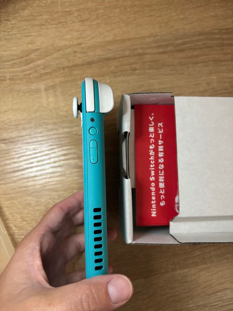 Nintendo Switch Lite ターコイズ 本体とゲームソフト2本付き