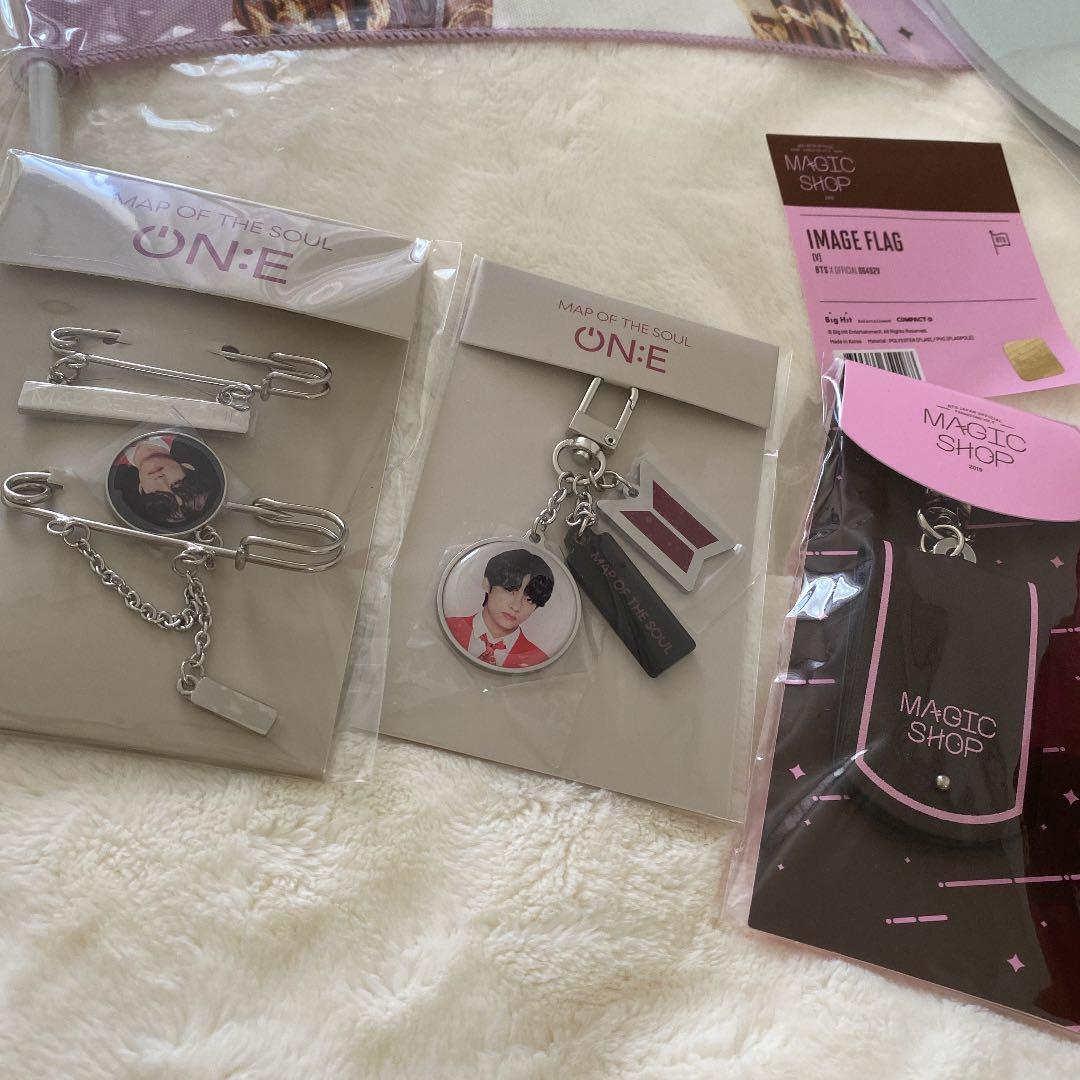 BTS テテ V テヒョン うちわ フラッグ グッズ 公式 まとめて