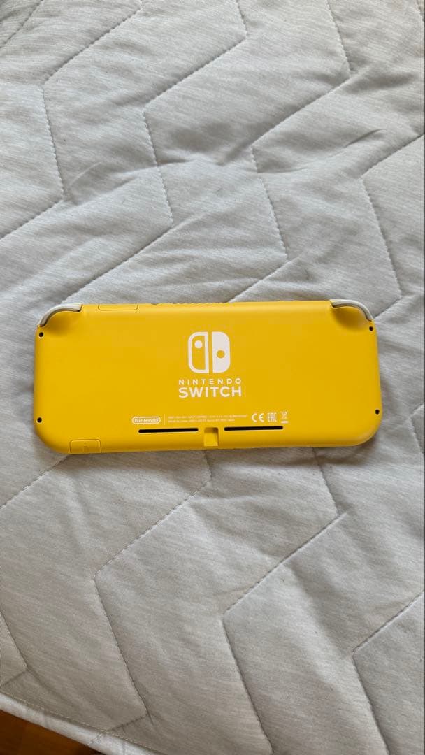 Nintendo Switch Lite イエロー 本体とケース付き