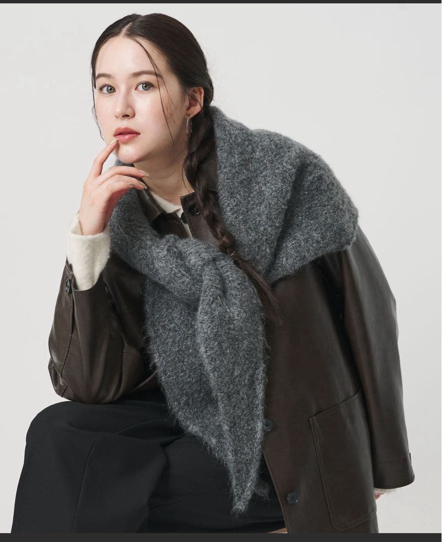 BEAUTY&YOUTH トライアングルマフラー