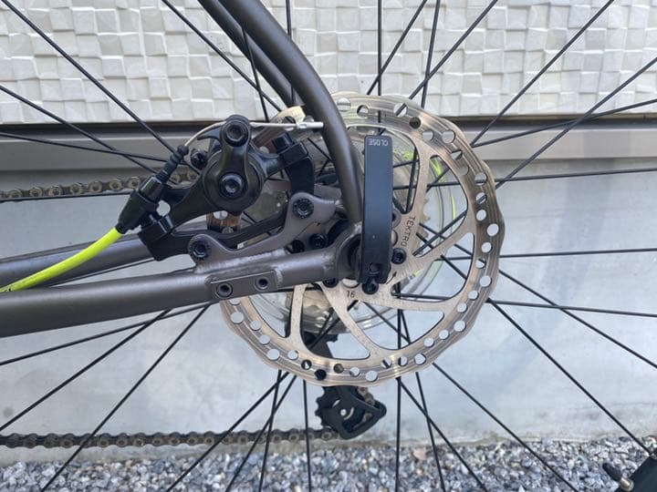 FUJI FEATHER CX+ 52 700c スレート