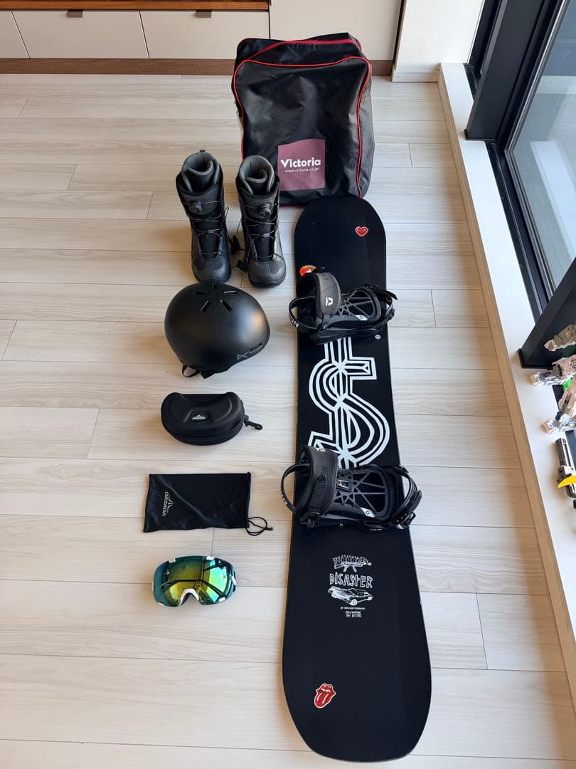 バタレオンスノーボード　ブーツ　ゴーグル　ヘルメット　手首サポーター パンツ8点