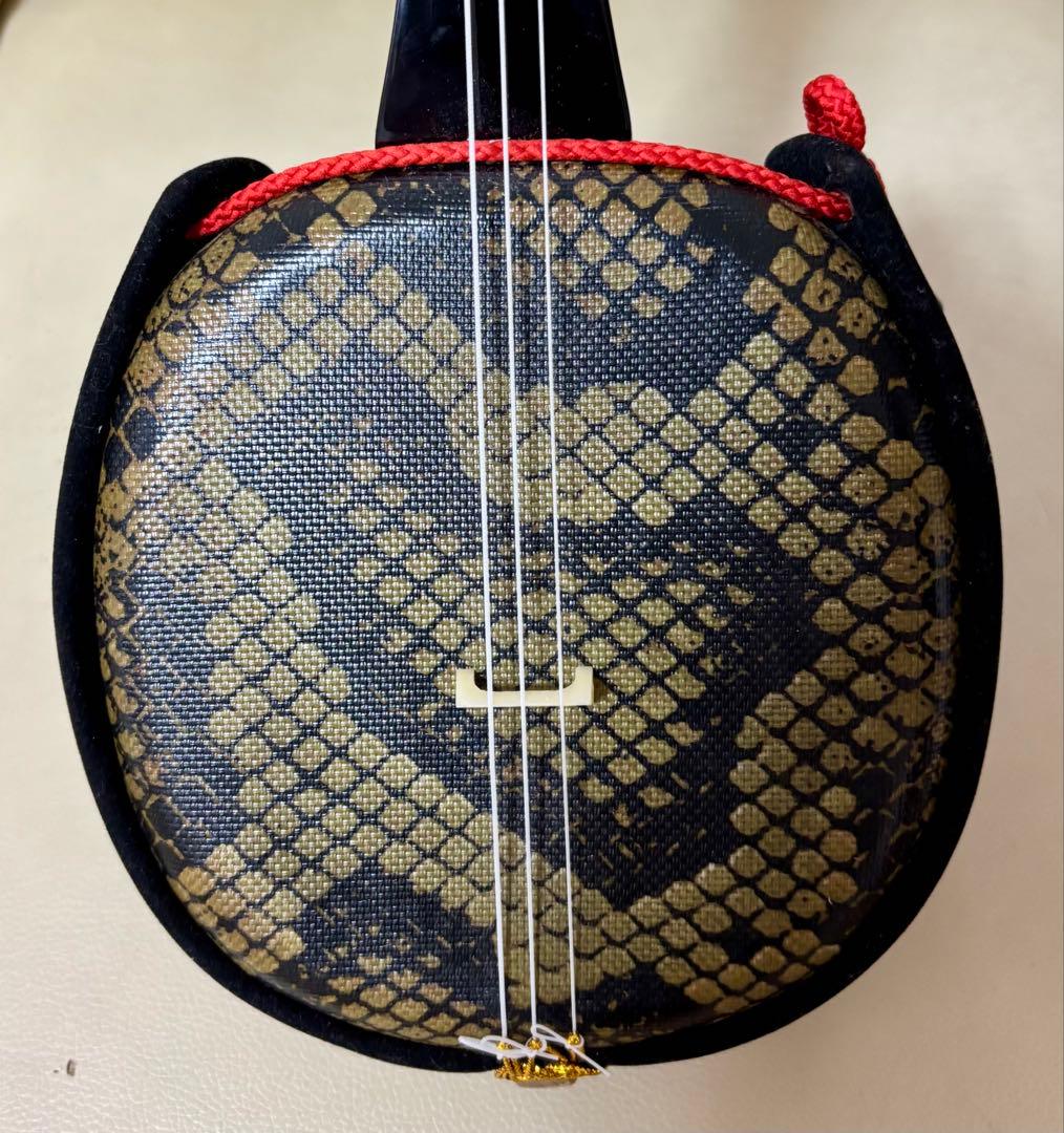 沖縄　三線　人工ヘビ革模様 美品