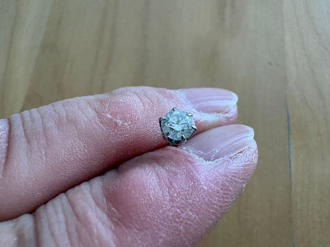 ラボグロウンダイヤモンド ピアス片耳 0.5ct 鑑定書付き