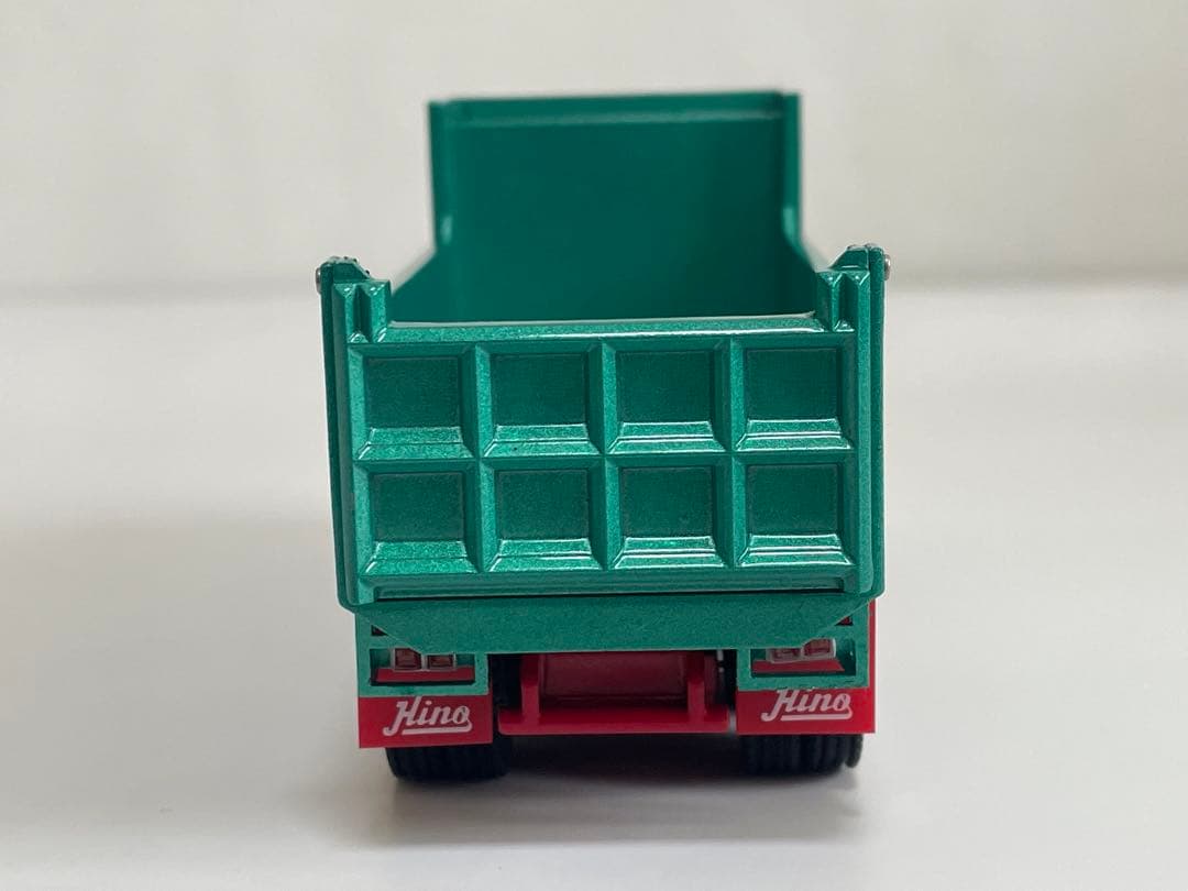 DBGT 1/64 日野 スーパードルフィン ダンプカー グリーン