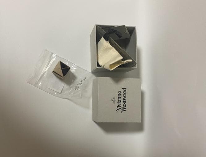 Vivienne Westwood MAN RUTH シングルピアス