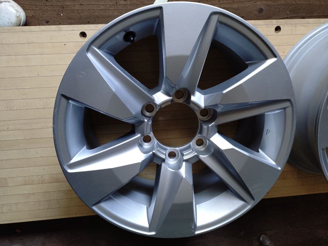 17インチ １５０プラド、ハイエース、ハイラックスに可能2