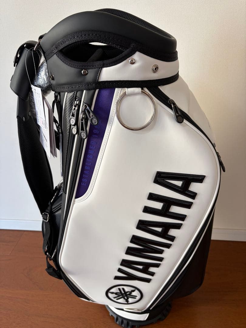ヤマハ 2025プロレプリカモデルキャディバッグ　ホワイト×ブラック