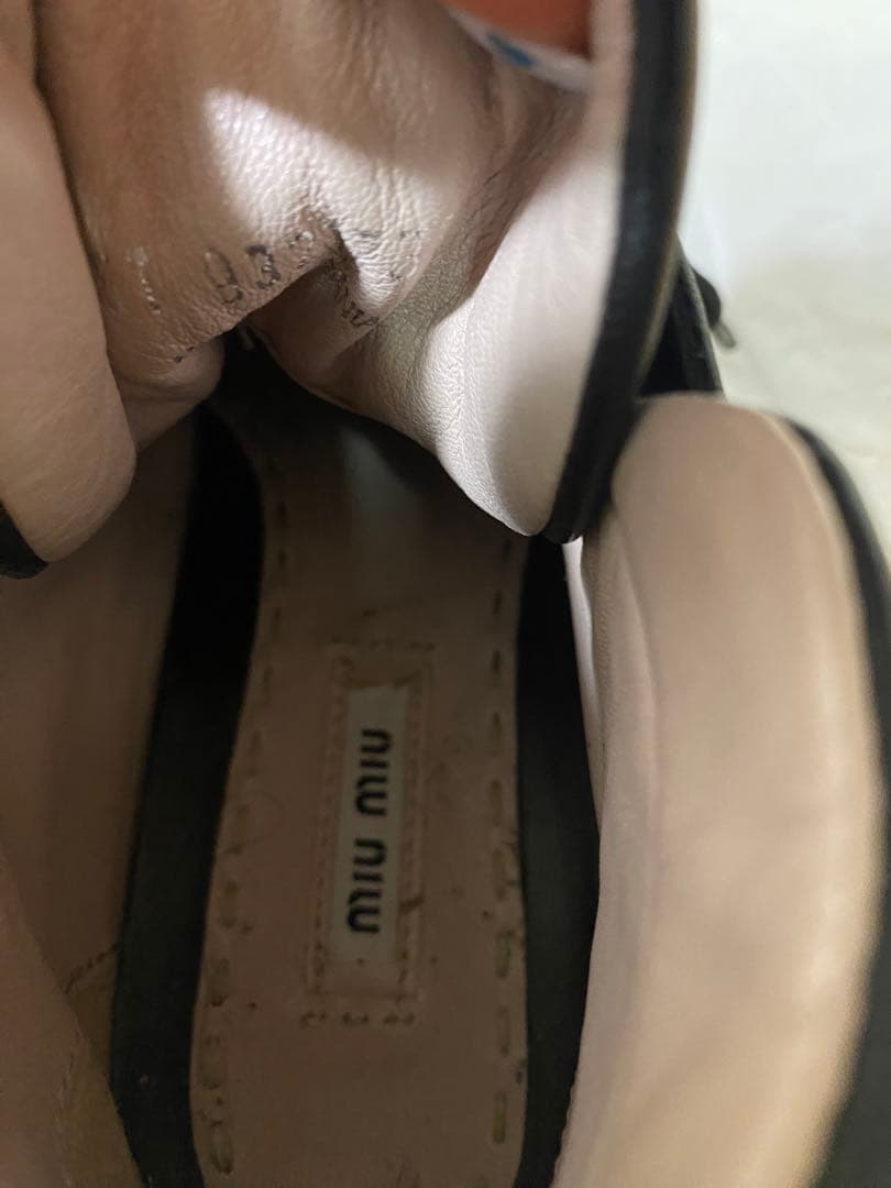 MiuMiuビジュージュエリー付レザースニーカー36