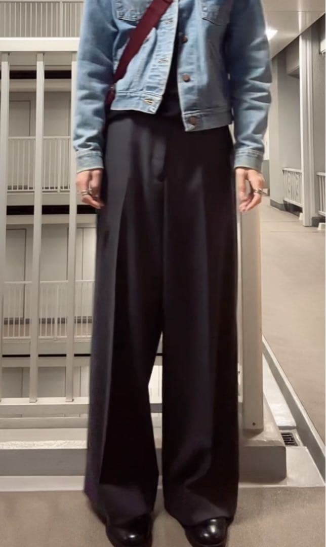 ❄*︎様 NEONSIGN Anatomic straight slacks