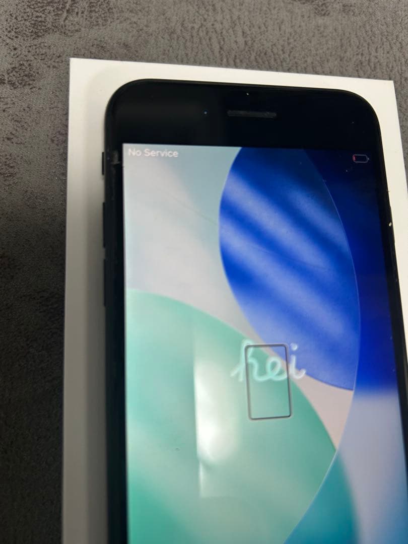 iPhone SE 第3世代　64G ブラック SIMロック解除済み