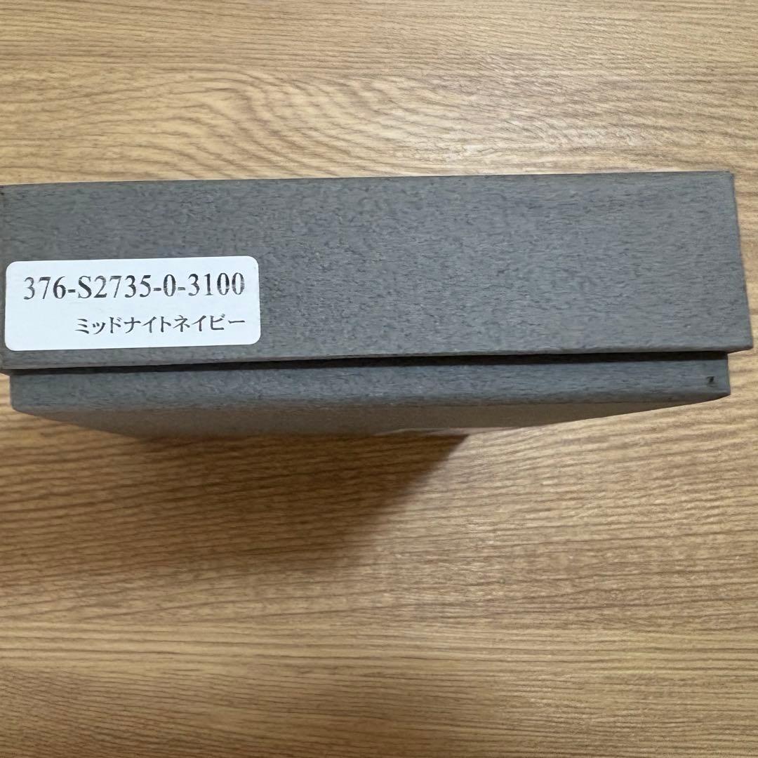 QTN専用　SLUR　 エナメル　二つ折り財布　volanteヴォランテ　牛革