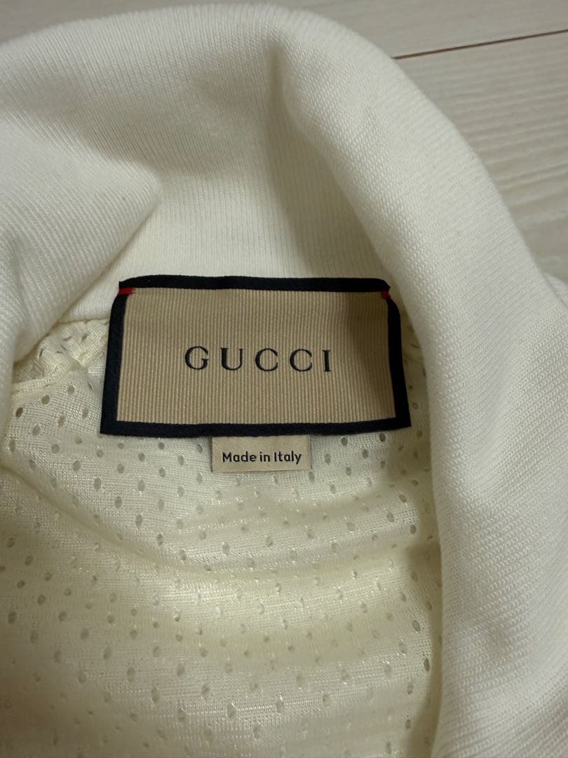 破格！！GUCCIグッチジップアップ　ジャージ