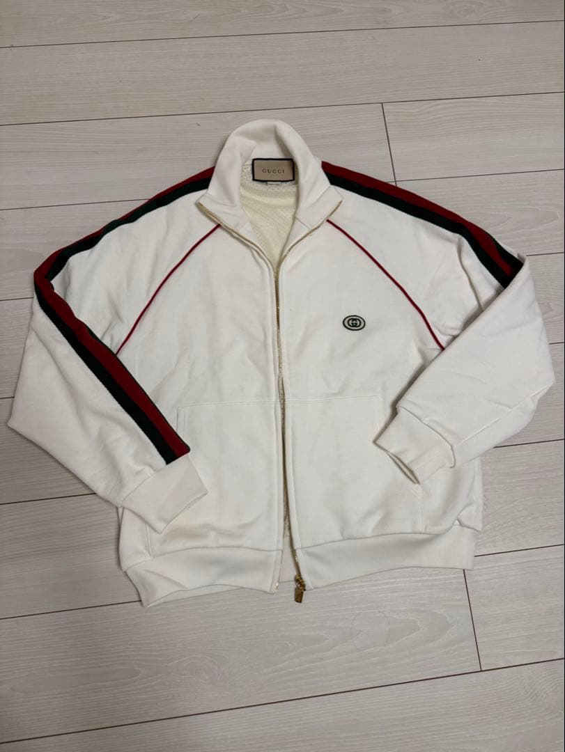 破格！！GUCCIグッチジップアップ　ジャージ