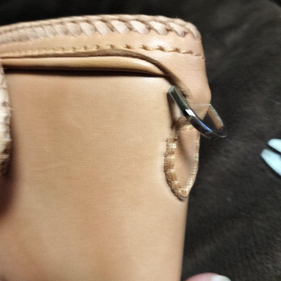 超高級レザー使用　ヌメ革　栃木レザー 二つ折り財布 ボタン付