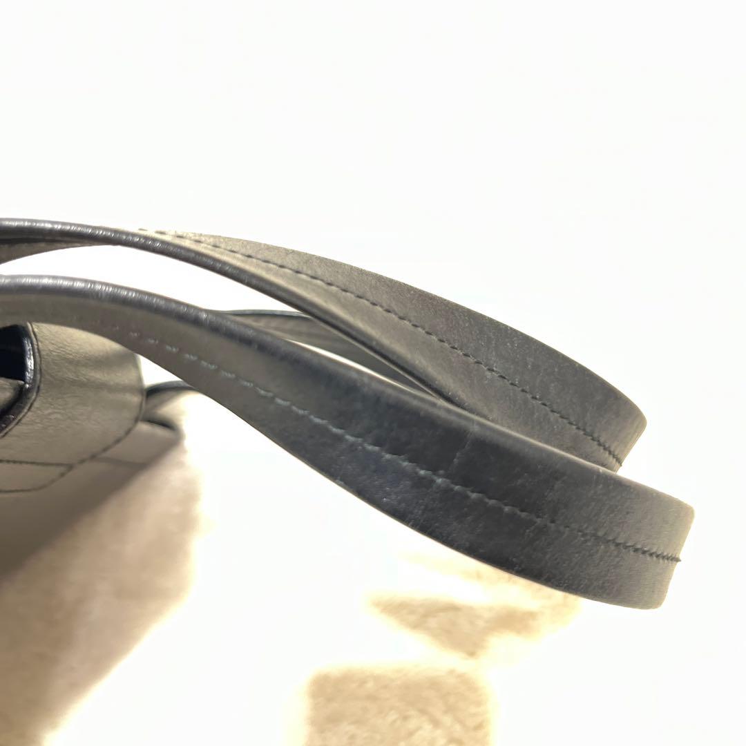 極美品 Ferragamo フェラガモヴァラ パテントレザーショルダー ハンド