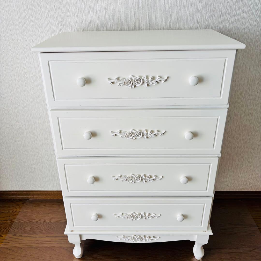 シャビーシック チェスト 4段 薔薇装飾 フレンチカントリー 姫系家具 ロココ調