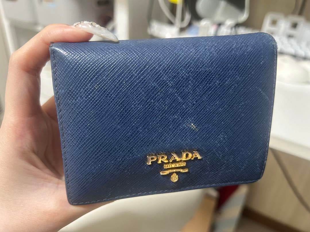 PRADA 二つ折り財布 サファイアーノ