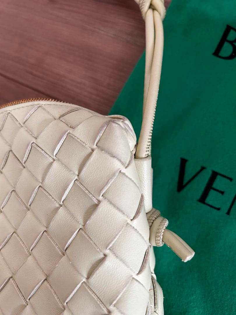 BOTTEGA VENETA ショルダーバッグ レモンウォッシュド