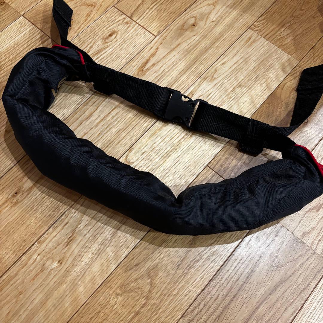 ［超美品］VARIVAS ライフジャケット