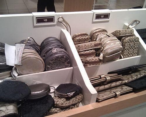 ロ*オ様 コーチ COACH x スヌーピー ピーナッツ2WAY 斜め掛けカーゴ