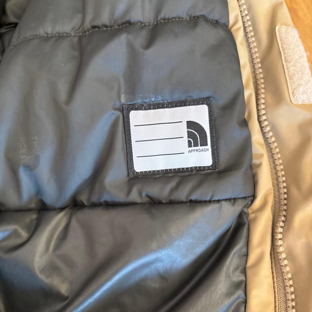 THE NORTH FACE ウィンタージャケット　ベージュ スノーウェア