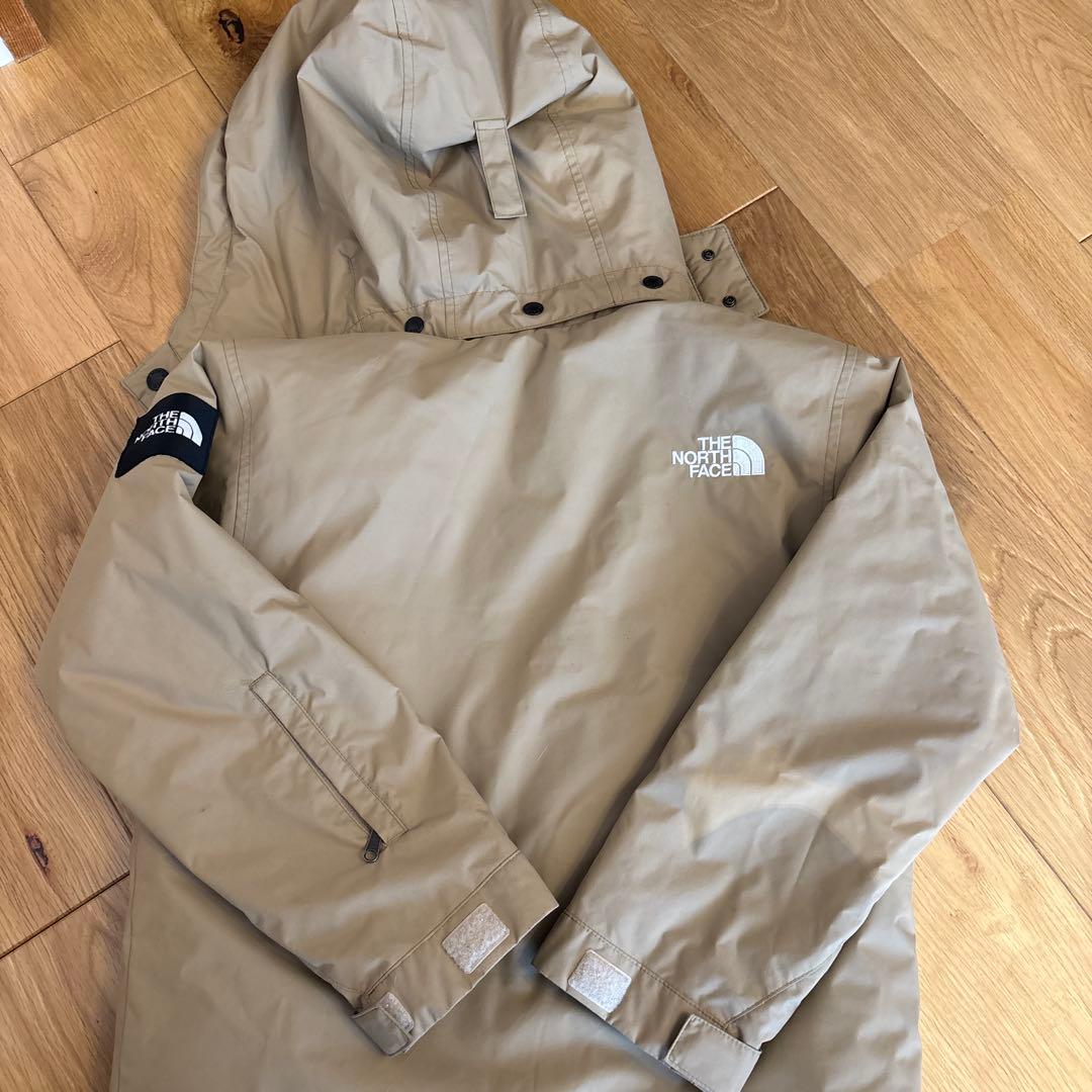 THE NORTH FACE ウィンタージャケット　ベージュ スノーウェア