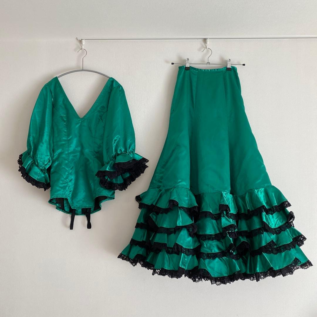 フラメンコ衣装　ツーピース　ドレス　上下セット　緑