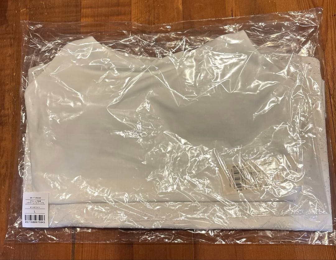 【SUKALA】ブラトップ付きフラワーレース トップス　Lサイズ　オフホワイト