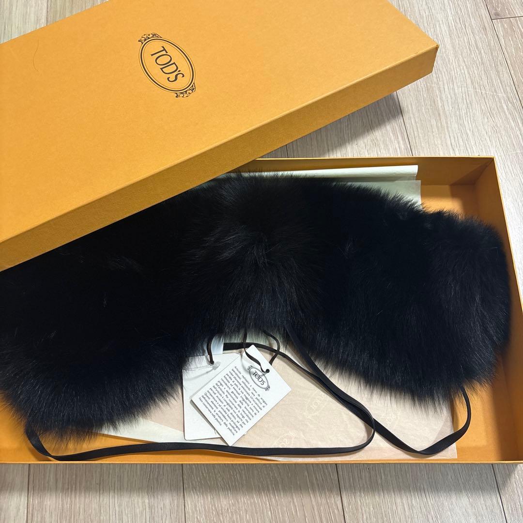 トッズ　フォックスファー　襟　マフラー　ティペット　ブラック　TOD'S