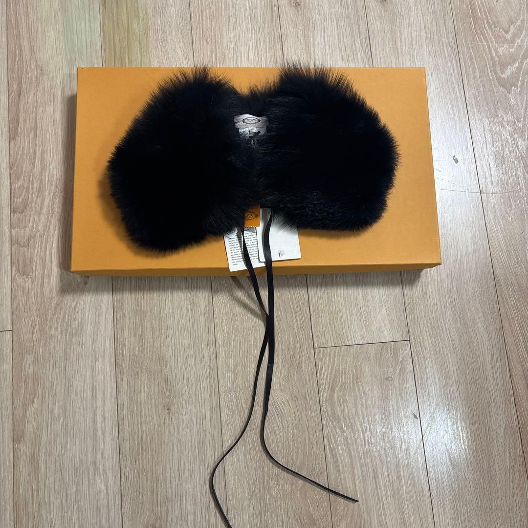 トッズ　フォックスファー　襟　マフラー　ティペット　ブラック　TOD'S