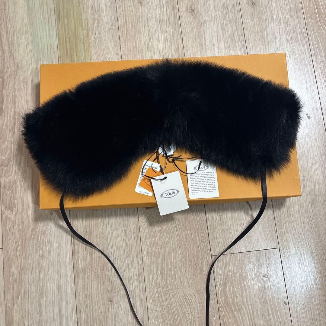 トッズ　フォックスファー　襟　マフラー　ティペット　ブラック　TOD'S