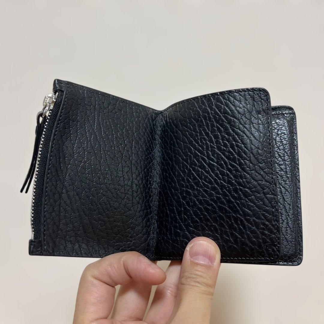【Maison Margiela】ブラック二つ折り財布 SA1UI0023
