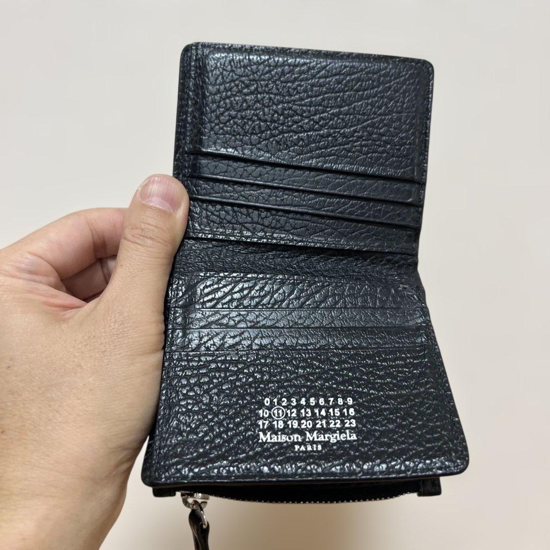 【Maison Margiela】ブラック二つ折り財布 SA1UI0023