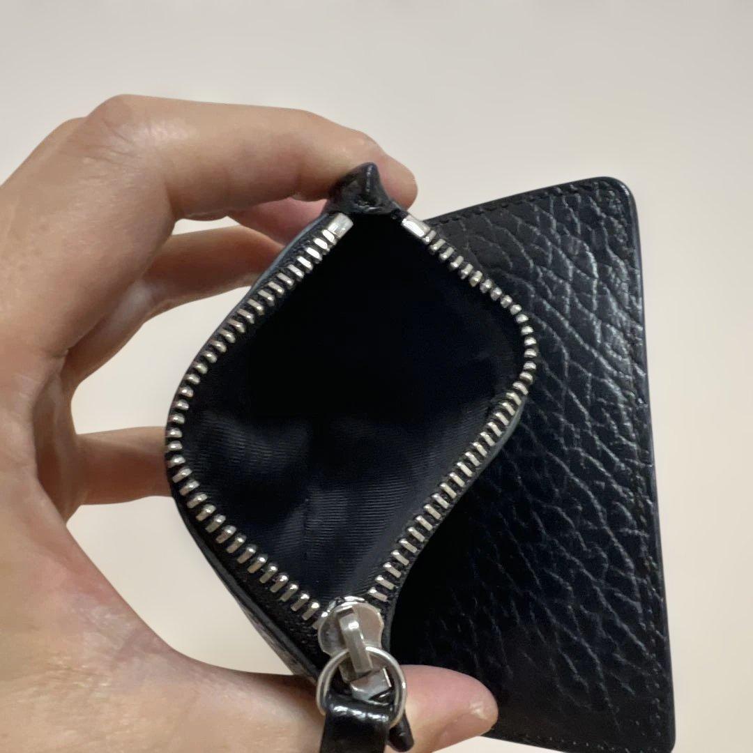 【Maison Margiela】ブラック二つ折り財布 SA1UI0023