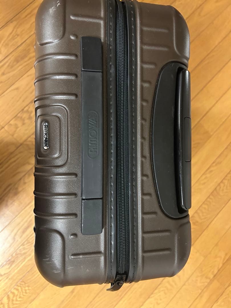 RIMOWA リモワ　サルサ エッセンシャル　キャビン　ブラウン　4輪