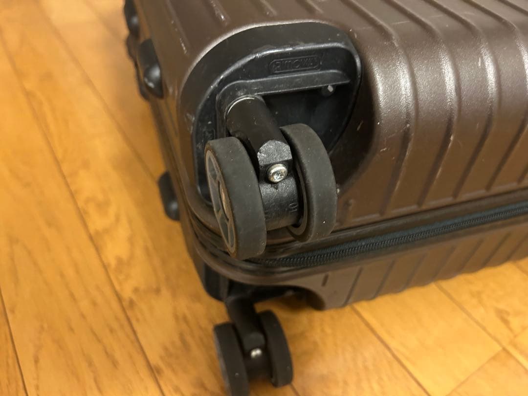 RIMOWA リモワ　サルサ エッセンシャル　キャビン　ブラウン　4輪