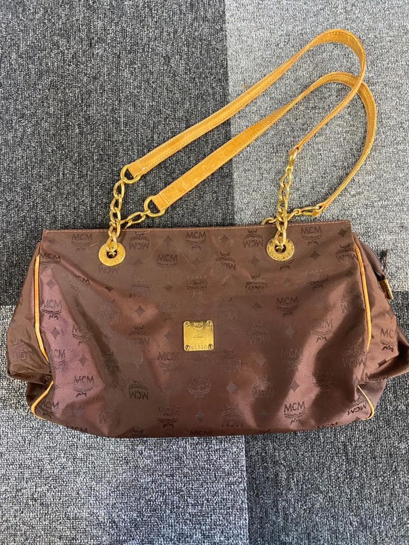 MCM チェーンショルダーバッグ ロゴ総柄 旧ロゴ期 PVC