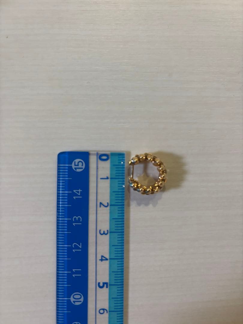 カルティエ　クラッシュ　ピアス