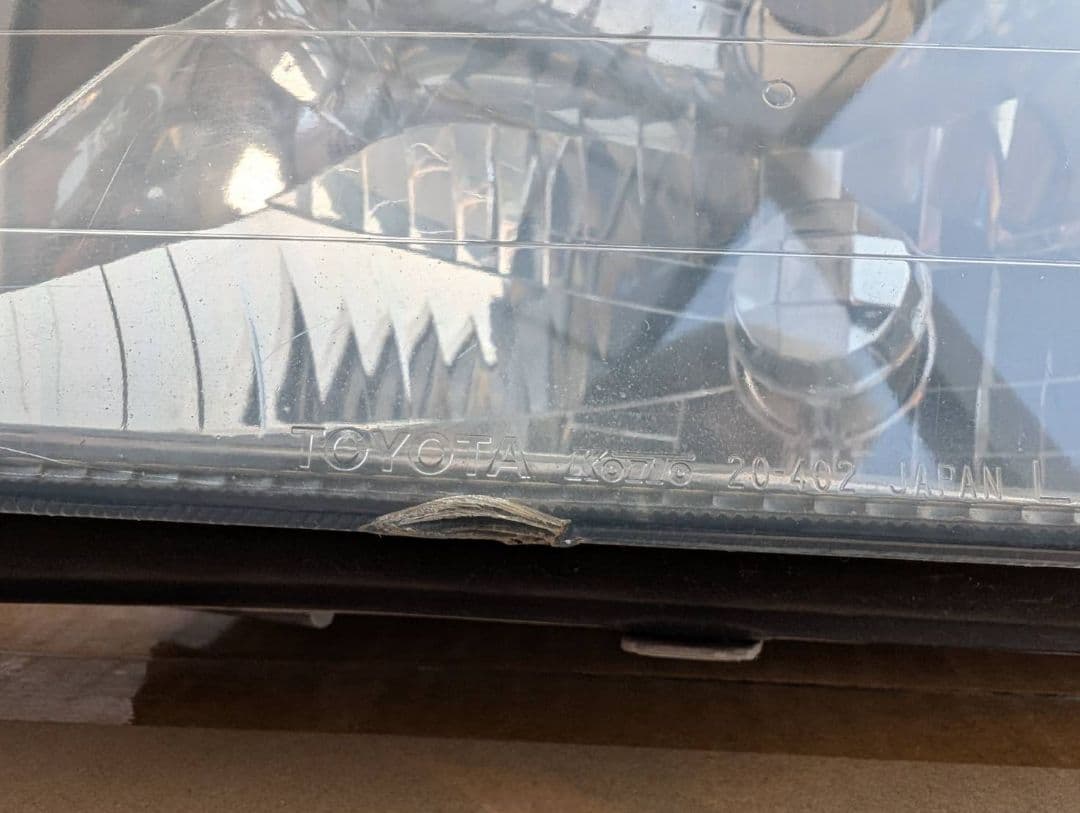 AT210後期カリーナGT純正ヘッドライト左右