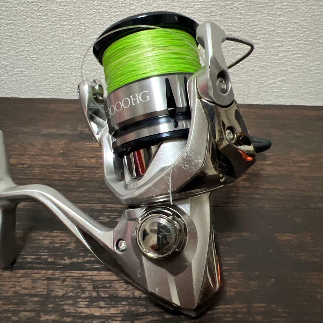 シマノ スピニングリール C3000HG シルバー
