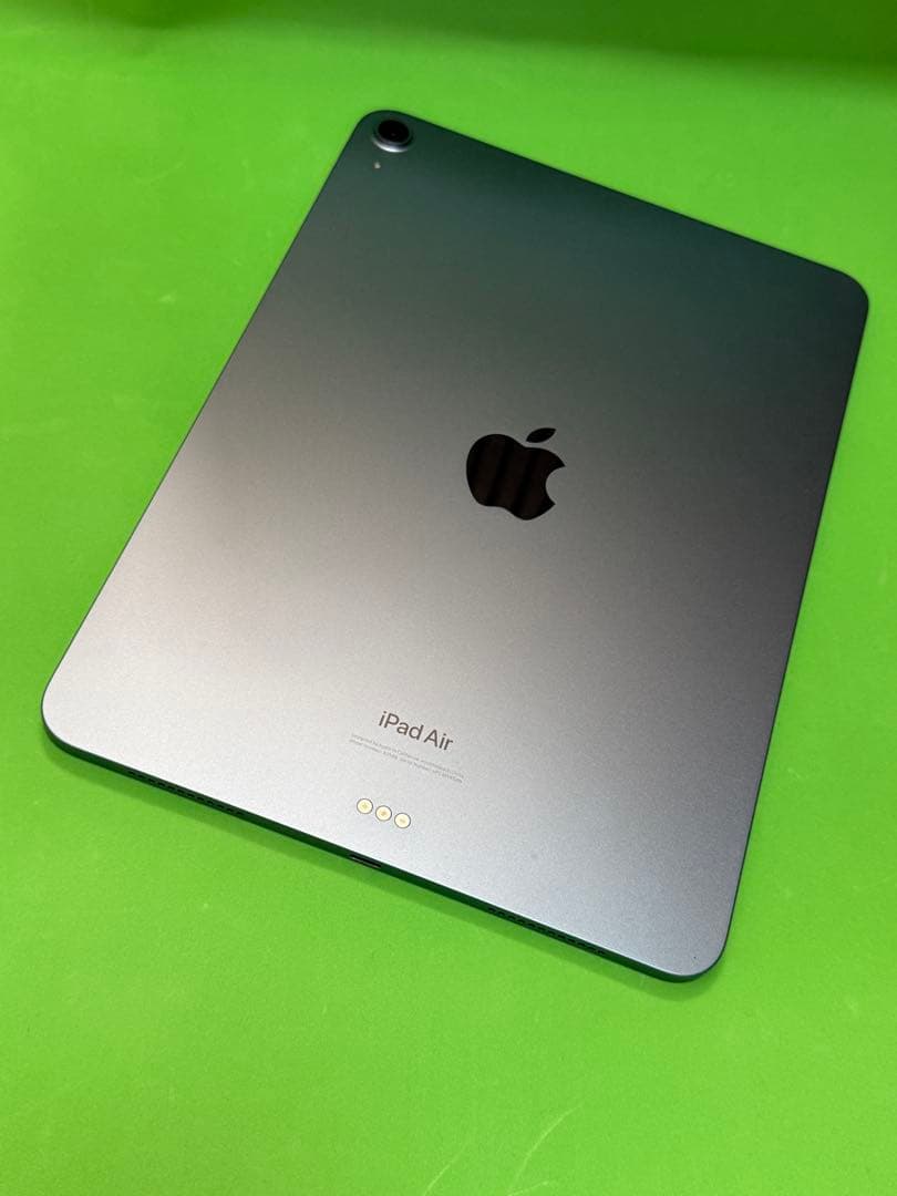 iPad Air (第5世代) wifi 最大容量97%+Magicキーボード