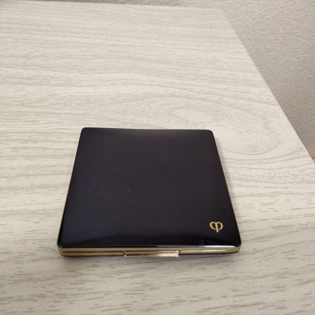 クレ・ド・ポーボーテ　プードルコンパクトエサンシエルn エレガントスリム