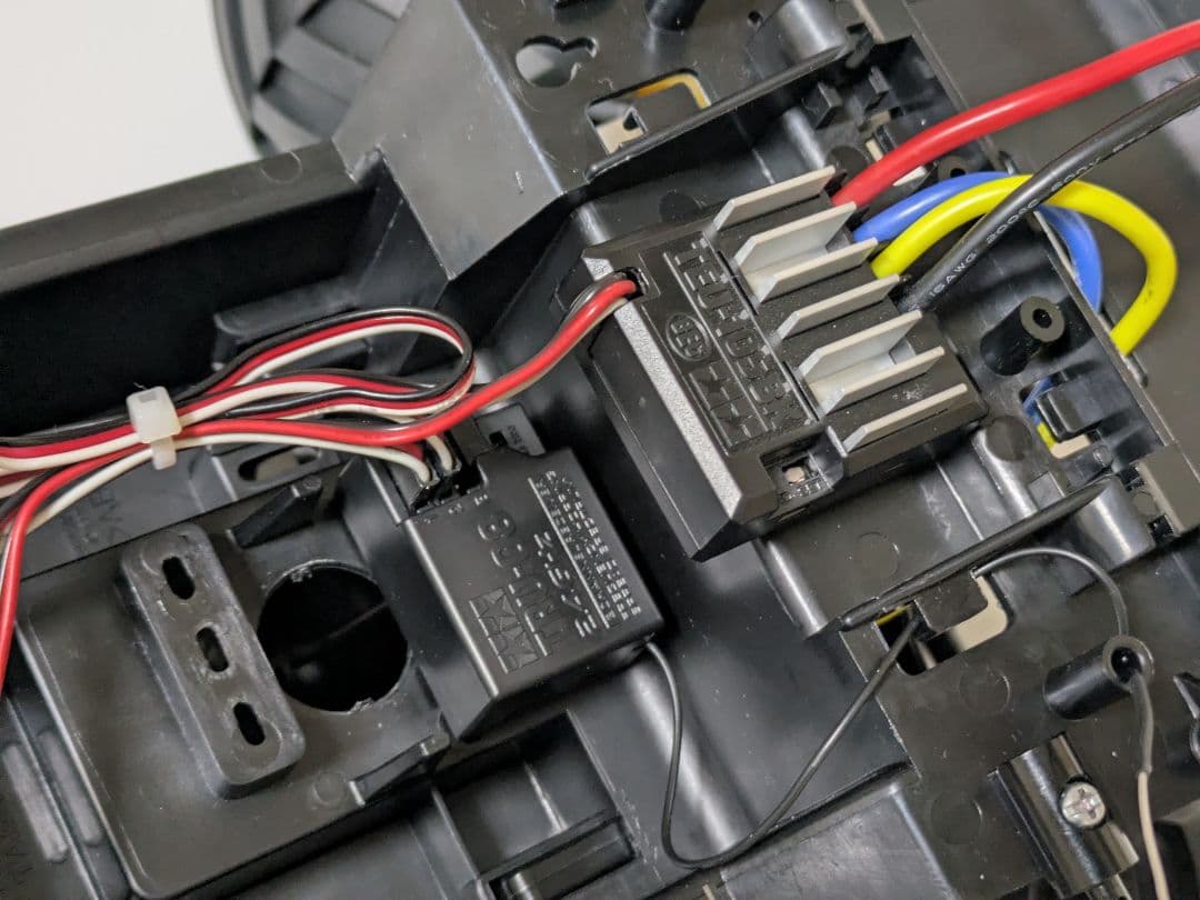 ★タイヤ★ランチボックス シャーシ未使用品 アルミボディマウント 純正メカ付き