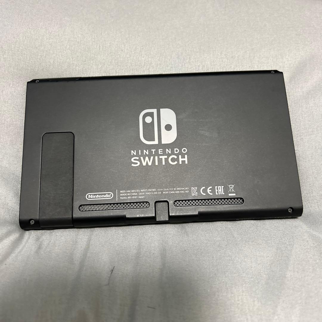 美品　ニンテンドースイッチ 本体 のみ　2019年製
