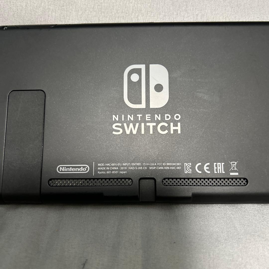 美品　ニンテンドースイッチ 本体 のみ　2019年製